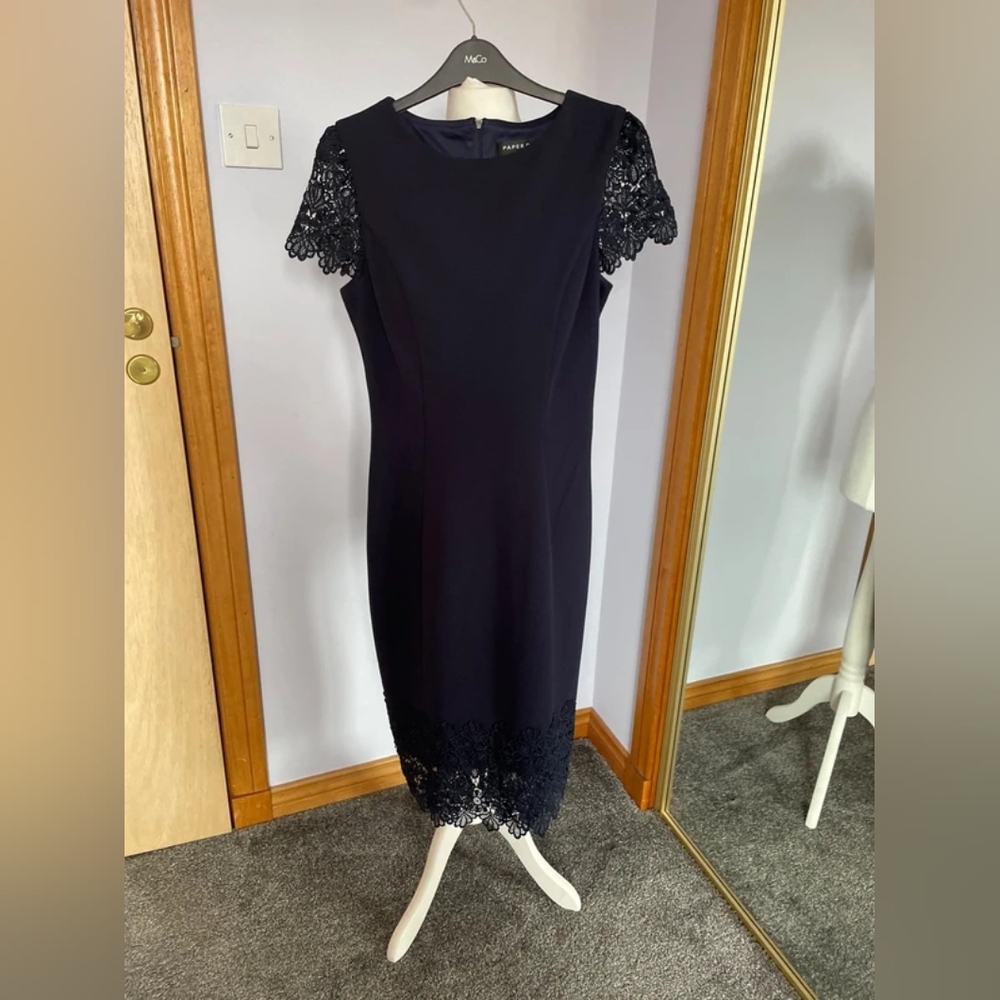 Elegant Navy Lace Sleeve Dress